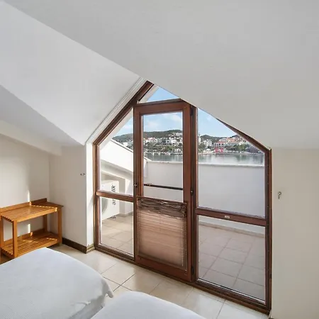 Aparthotel Fora 3*