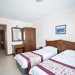 Aparthotel Fora 3*