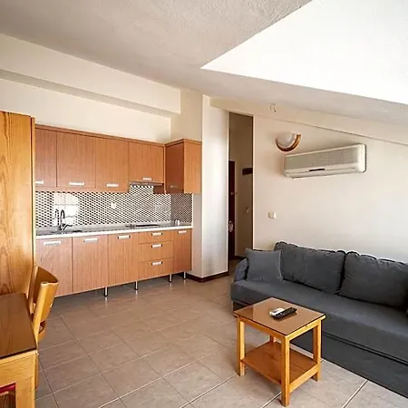 Aparthotel Fora 3*