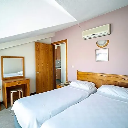 Aparthotel Fora